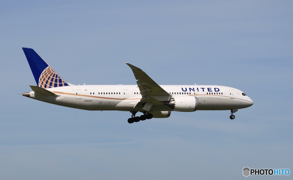 UNITED 787-8 到着　
