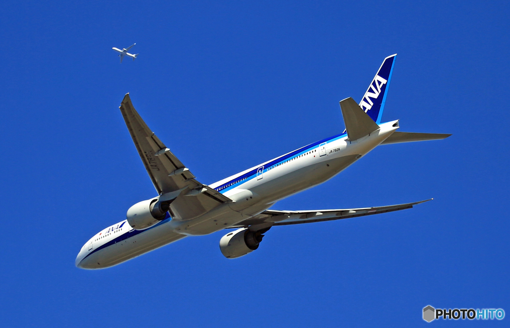 ANA 777-381+ JA782A 飛び立ち　