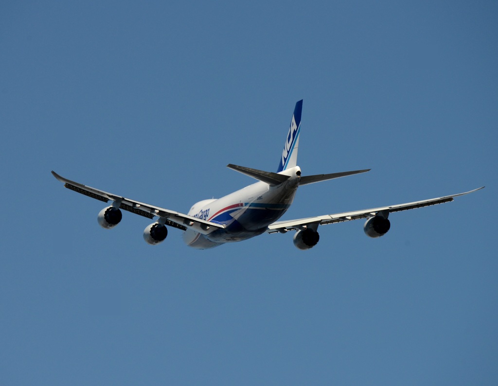 NCA 747-8KZ 出発