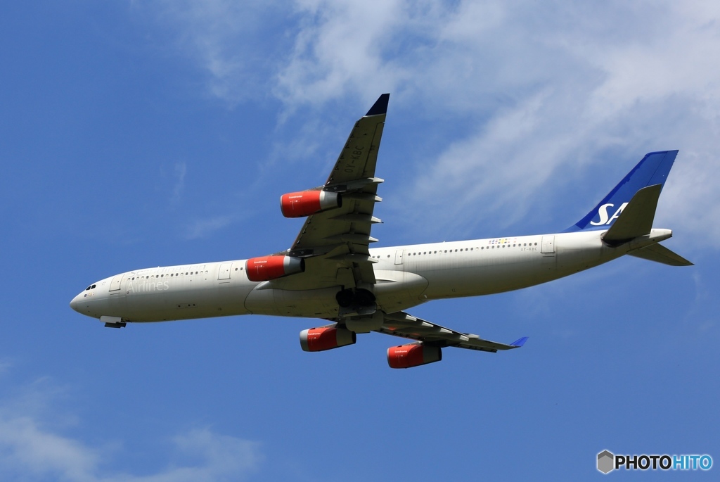 離陸 SAS A340-313 OY-KBC