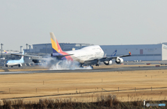 Landing  ASIANA 747-400 HL7418ジャンボ保存委員会