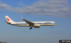 着陸 AIR CHINA A330-343 B-5977