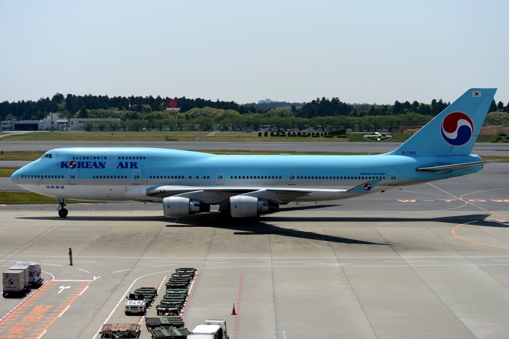 到着（14）KOREAN 747-400 　　