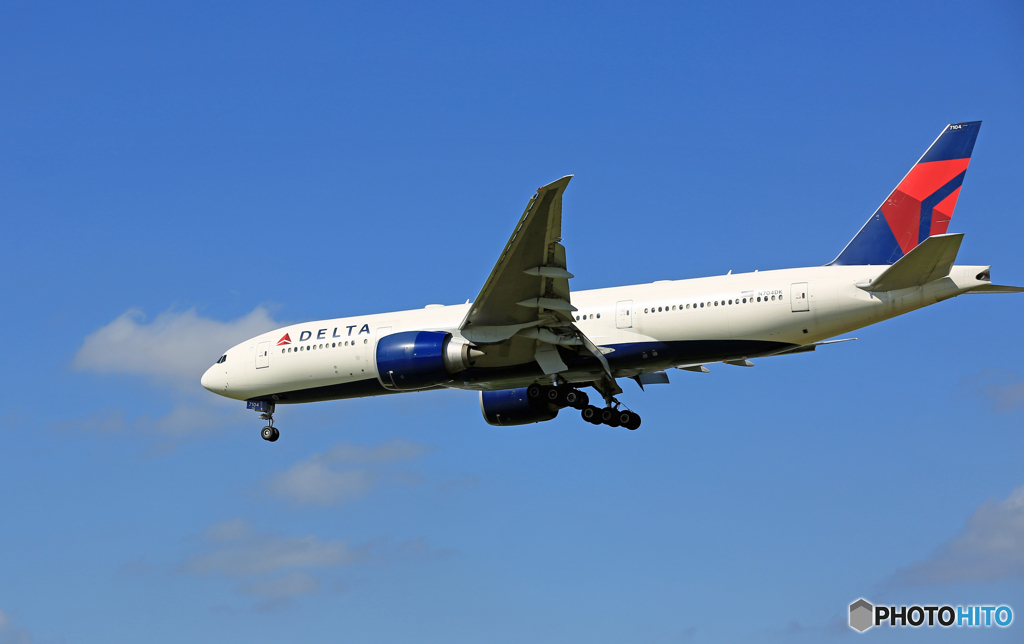 「青空」 Delta 777-232 N704DK