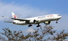 中国東方 777-39P B-2001 着陸　