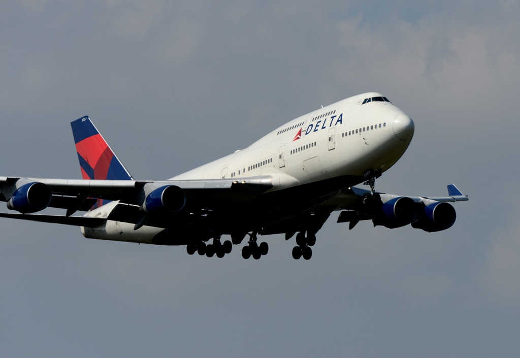 DELTA 747-400 着陸　
