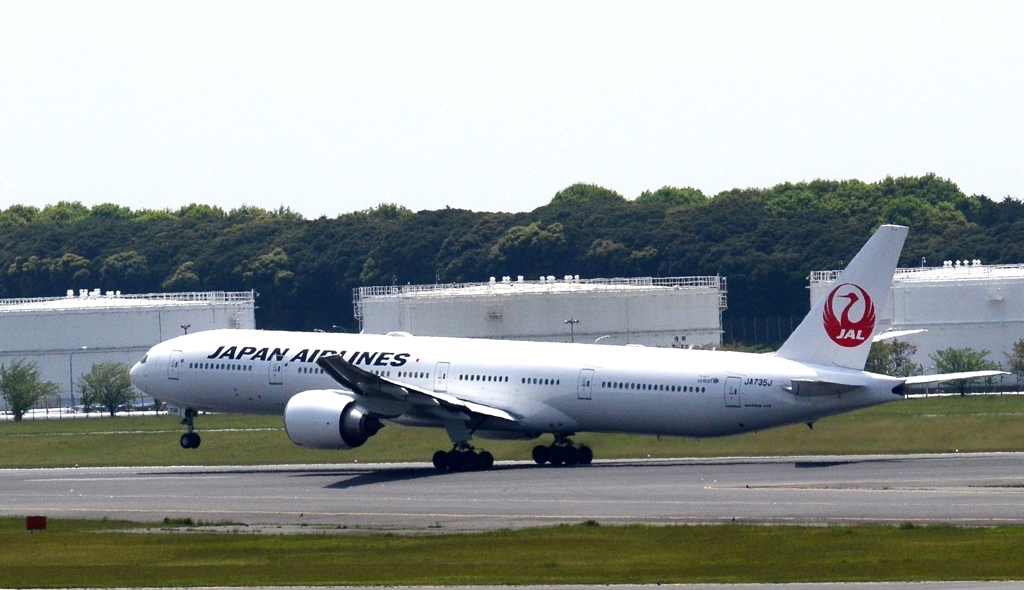 飛び立ち（129）Japan Airlines  777 　