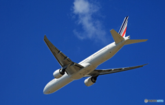 「青い空」が一番 Air France 777-328 F-GSQA出発