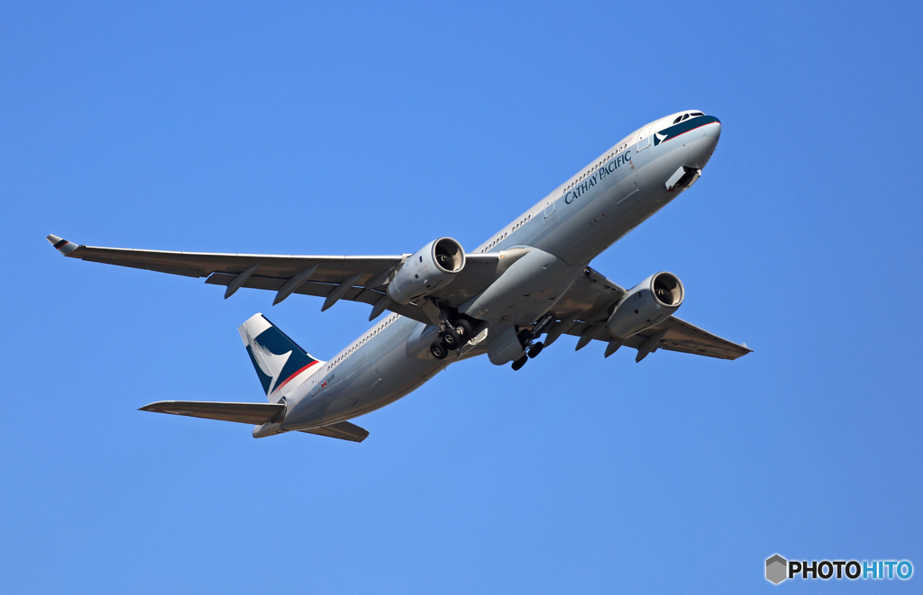 出発 CATHAY A330-300 B-LBD