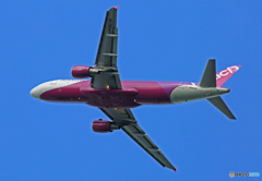 出発　peach A320-200 JA807P