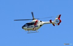 [青空]　Doctor Heli東邦 EC-135 JA32KC