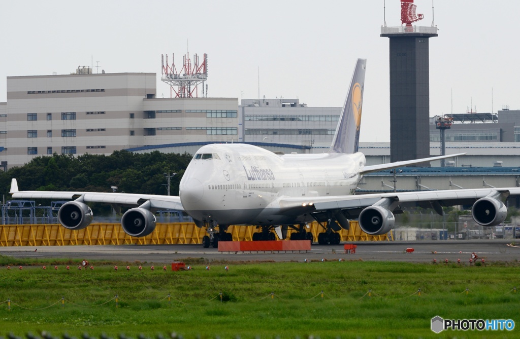 離陸　Lufthansa 747-400