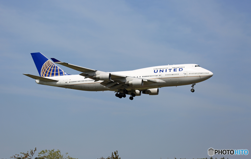 到着 United 747-400 N107UA