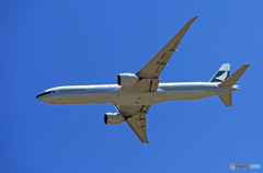 「SKY」 CATHAY 777-367 B-HNR Takeoff