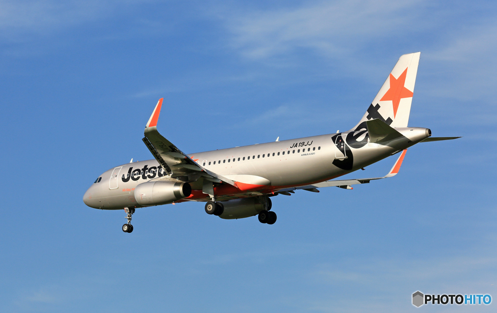 着陸 JETSTAR A320-232 JA19JJ