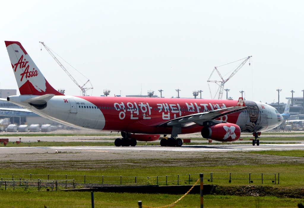 出発　THAI A330-343