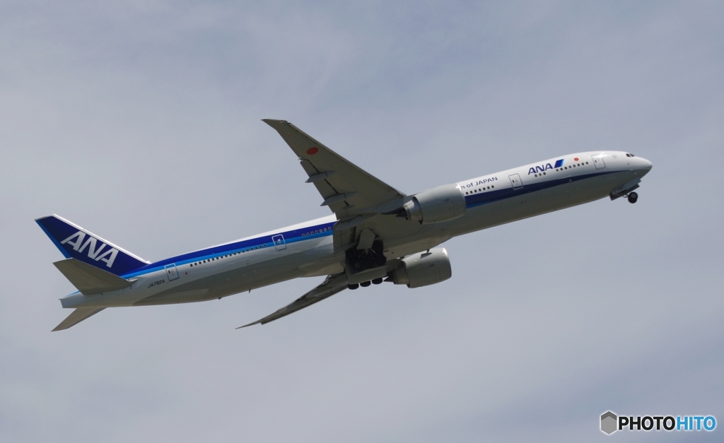 離陸 ANA 777-300