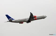 SAS A340-313 OY-KBC 離陸 