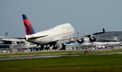 着陸（1-3）DELTA 747-400 　