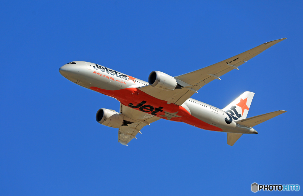 「青い空」が一番 JETSTAR 787-8 VH-VKF飛び立ち