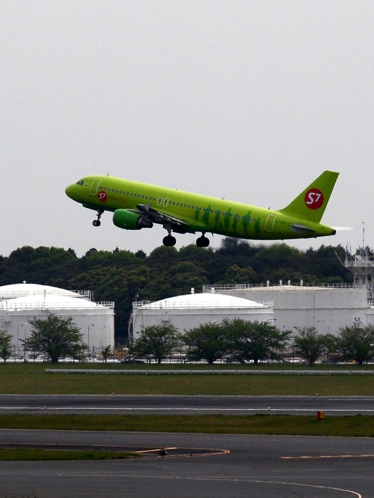 飛び立ち（40）S7 シベリア航空　A320