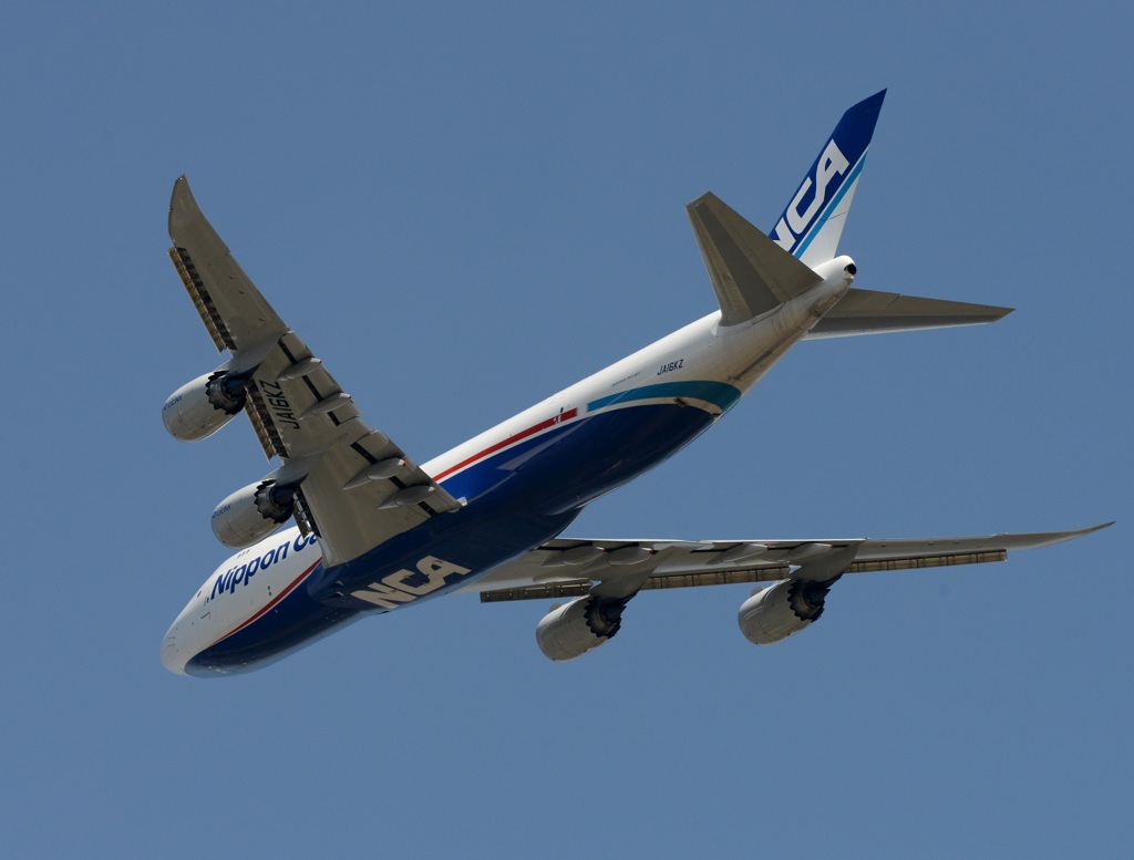 離陸 NCA 747-8F 