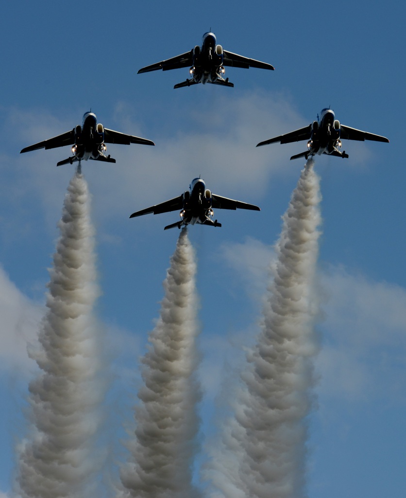 入間航空祭（99）アクロバット ブルーインパルス T-4　　
