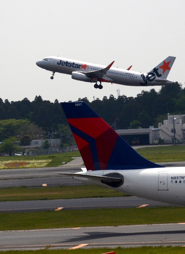 飛び立ち（135）Jetstar A320-200 　