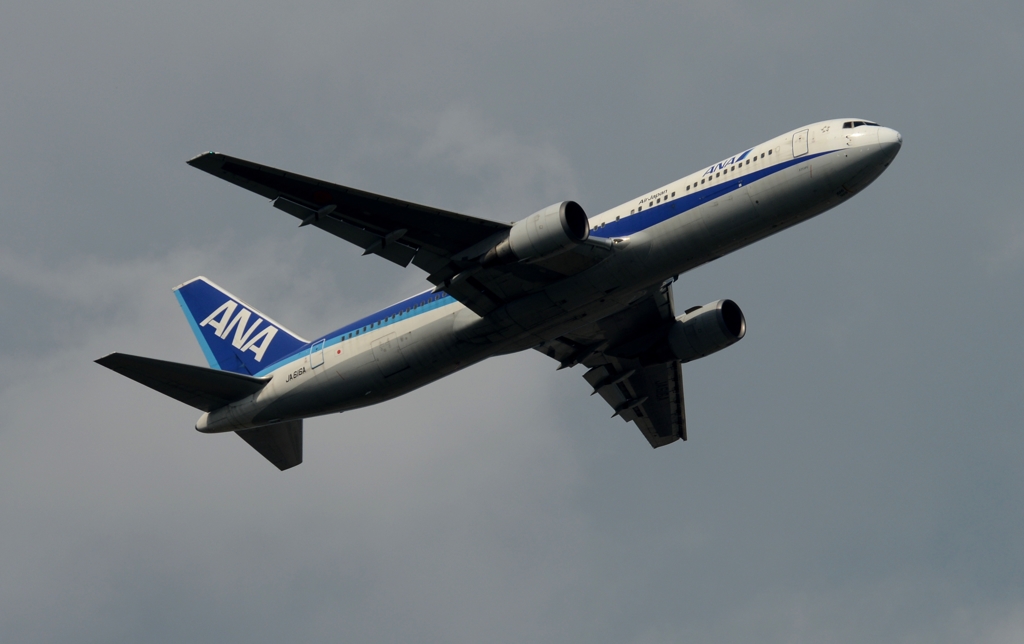 離陸（132）ANA 767-300ER 