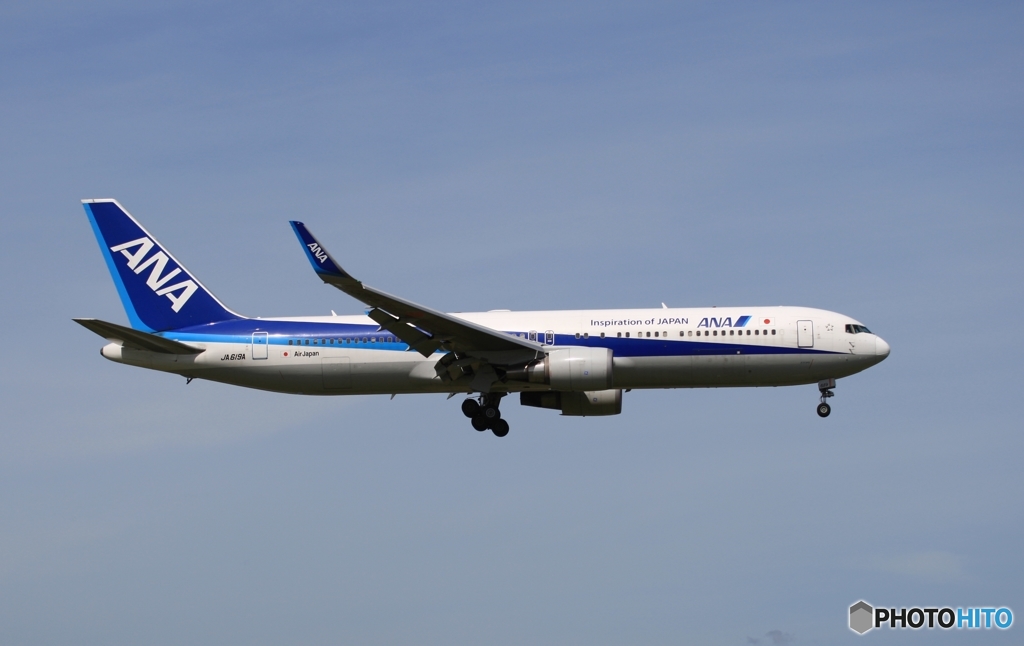 ANA 767-300ER 到着　