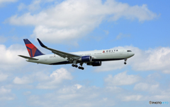 「青い空」が一番 Delta 767-332 N177DZ 到着だよ