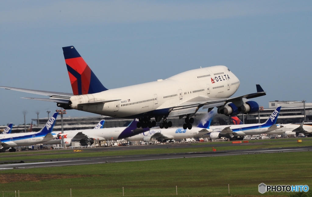 到着　DELTA７４７ジャンボ機