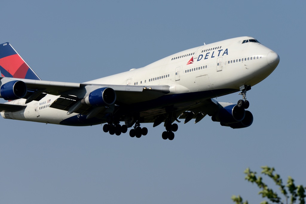 Delta 747-400 着陸　