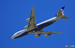 「☁雲なし」 NCA 747-8KZF JA11KZ 出発