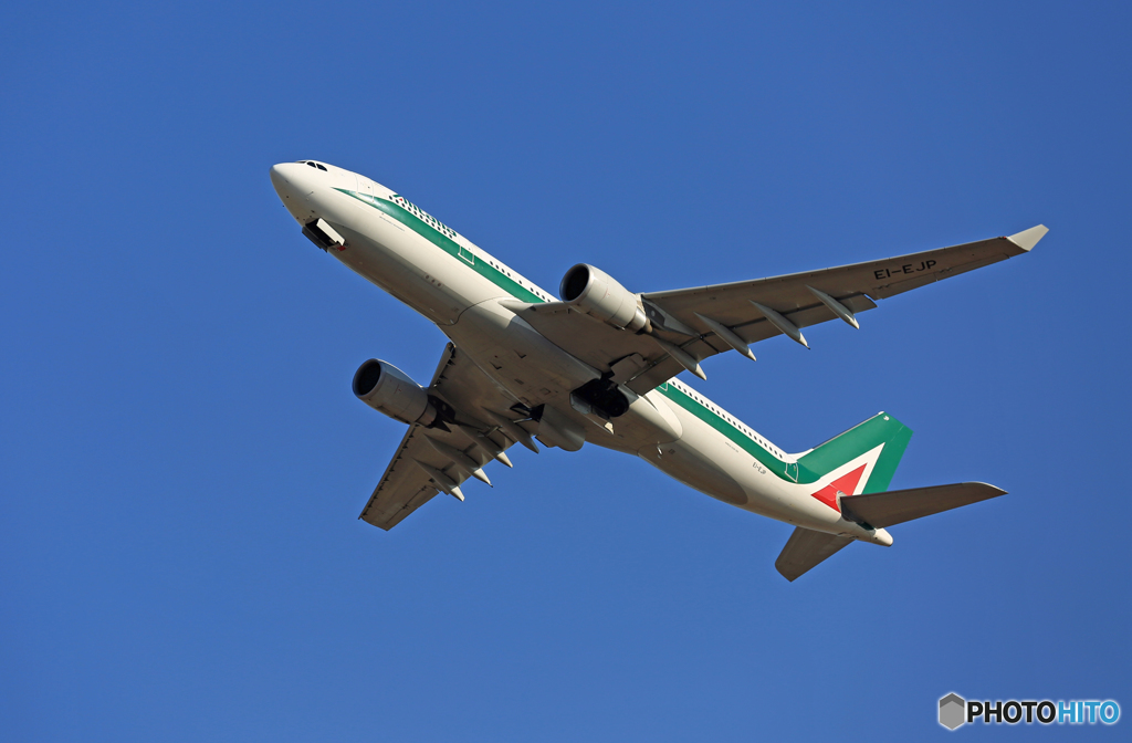☀Alitalia A330-202 EI-EJP飛び立ち