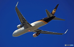 飛び立ち　UPS 767-34AF N339UP