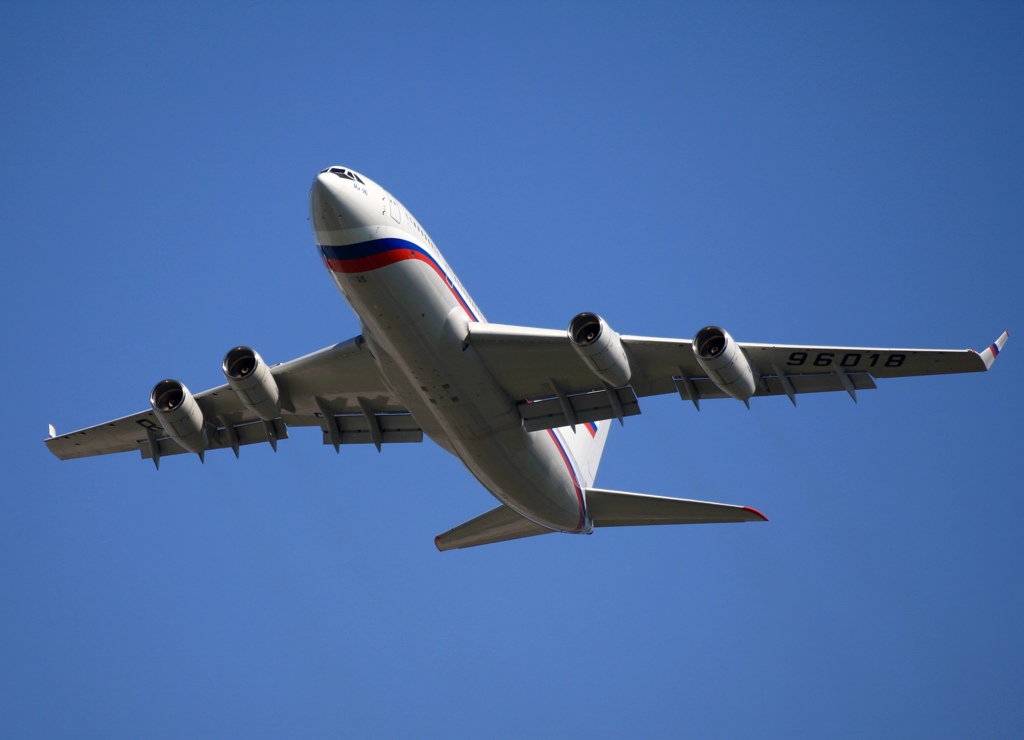 Russian Air Ilyushin IL-96-300 RA-96018