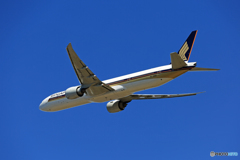 「そらー」 Singapore 777-312 9V-SWR離陸