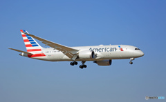 到着 American 787-8 N814AA