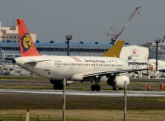 離陸　Trance Asia A320-200