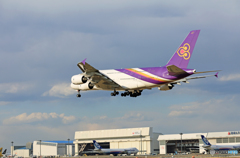 「良い天気」 ☀Thai A380-841 HS-TUE 到着