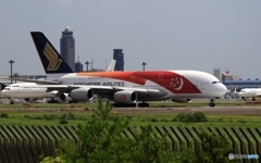 シンガポール建国50周年・特別塗装A380-841 