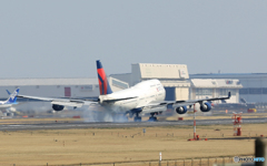 「青が大好き」 DELTA 747-400 N662US 到着 「青が大好き」 DELTA 747-400 N662US 到着