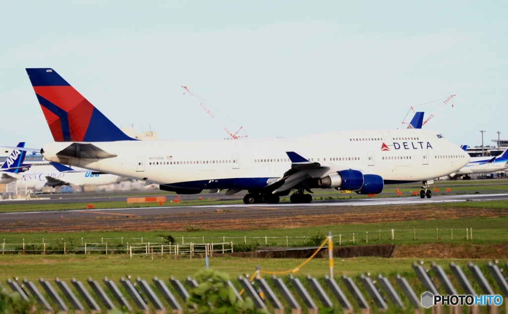 離陸  DELTA７４７ジャンボ機