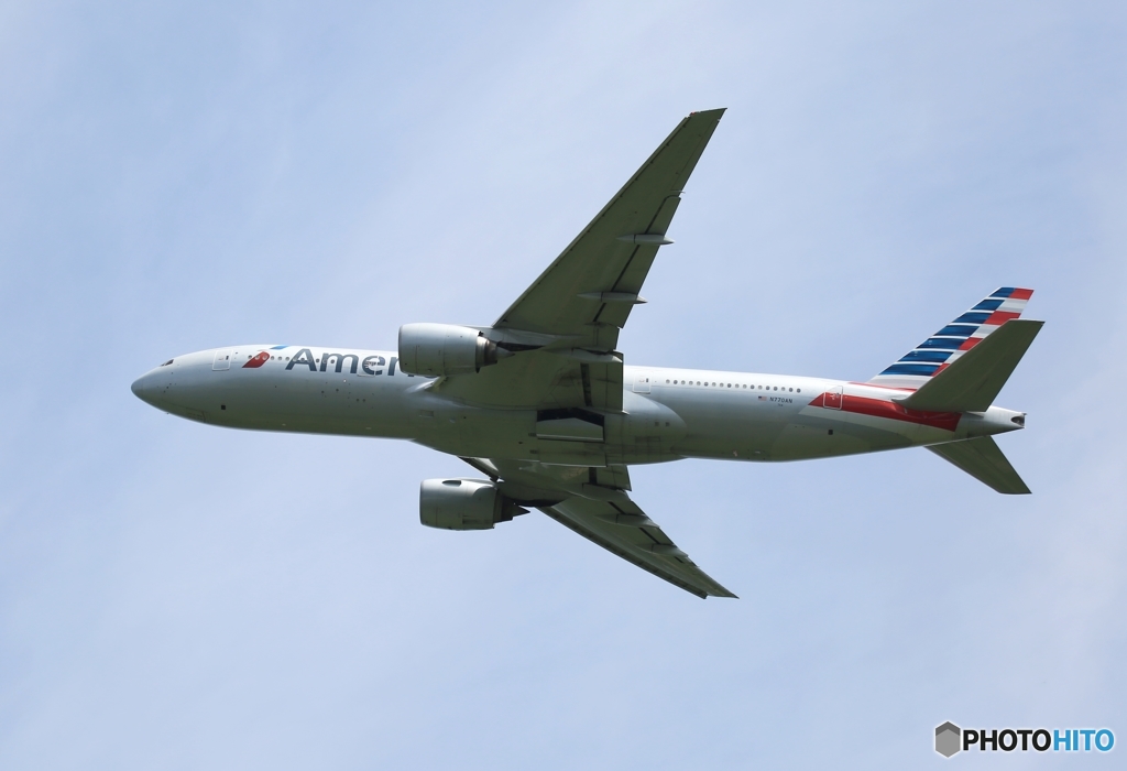 American 777-223  離陸
