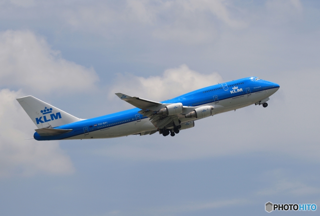 出発　KLM 747-400