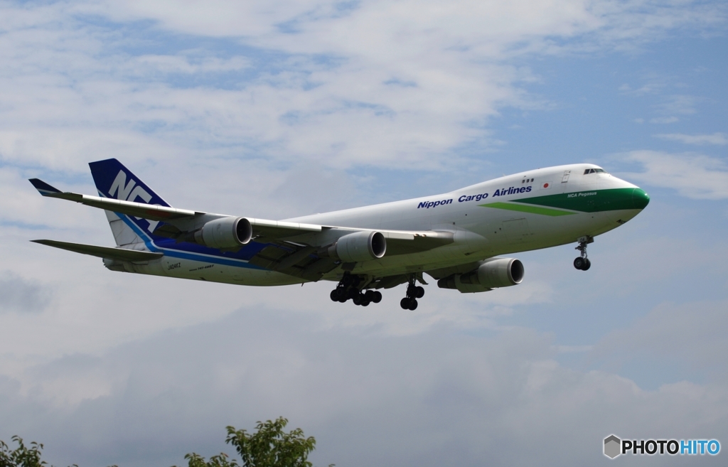 到着　NCA 747-400F