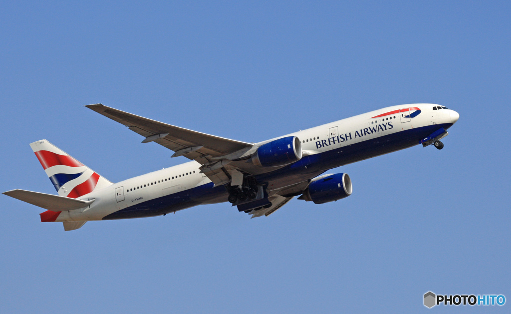 BRITISH 777-777-236 G-YMMH 飛び立ち　