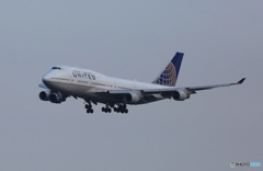 到着　United 747-400 N179UA