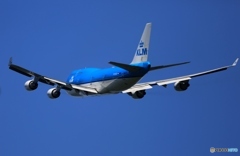 飛び立ち　KLM 747-400ジャンボ機　